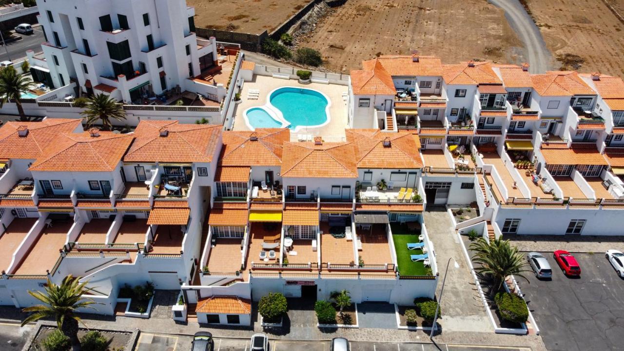 El Varadero Grande terrasse ensoleillée face à la mer Apartamento Puerto de Santiago  Exterior foto